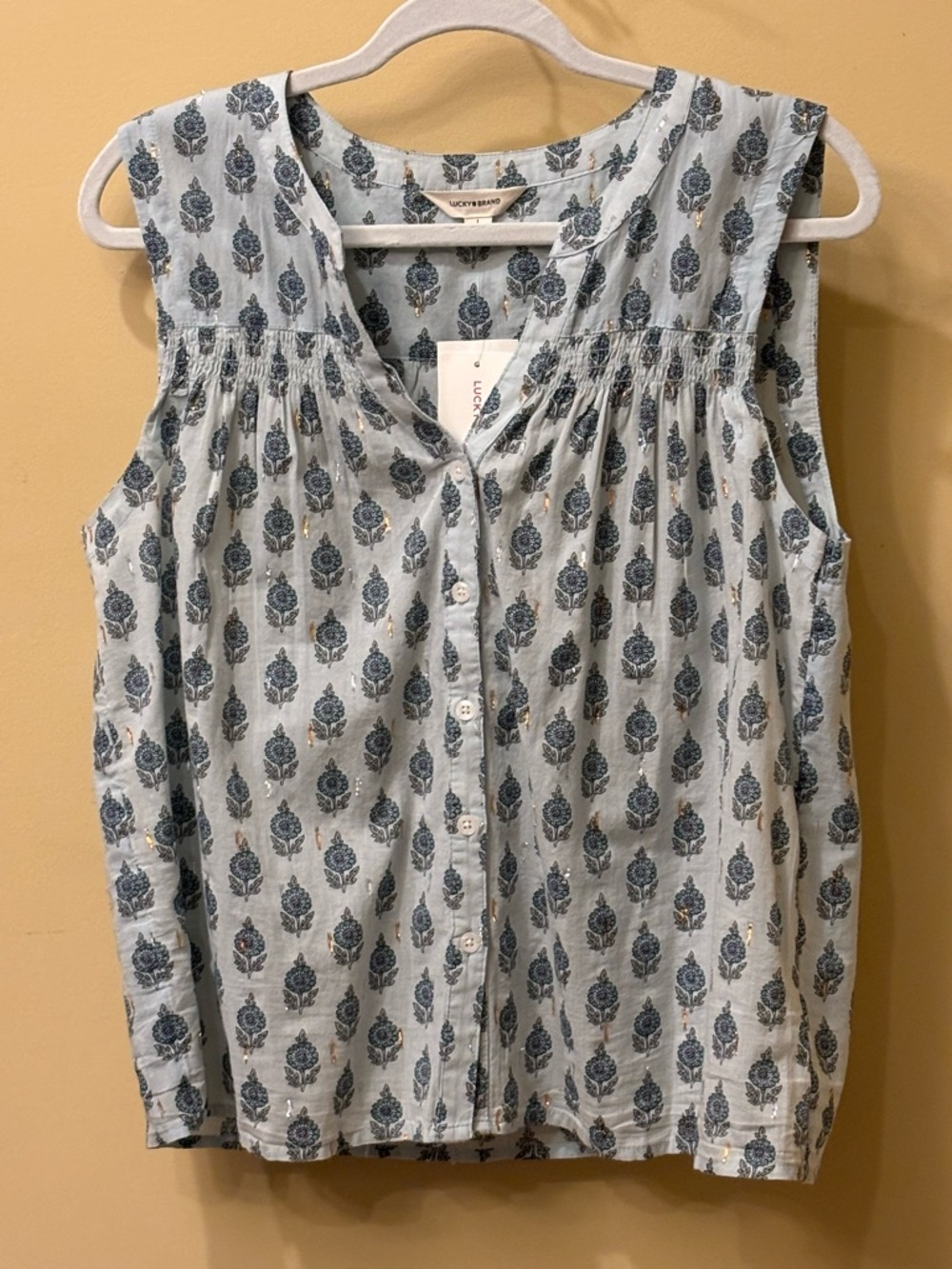 NWT Lucky Brand Light Blue Printed Button-Front Sleeveless Tank Size L - Picture 2 of 8